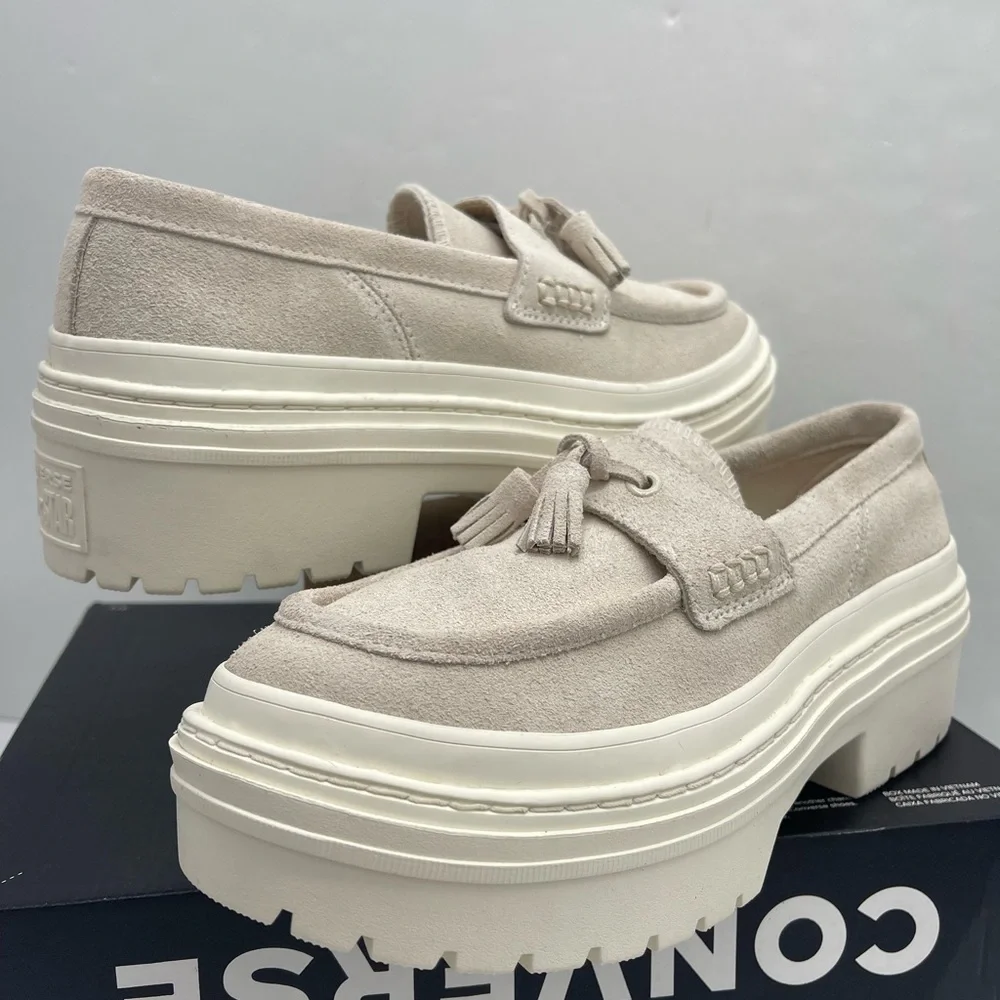 Converse A15553C
CTAS LUGGED HEEL LOAFER OX
LIGHT DUNE/EGRET/LIGHT DUNE Platform - Picture 8 of 16